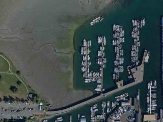 Images aériennes des ports pour petits bateaux Tsehum, Colombie-Britannique